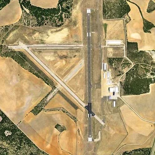 Luftaufnahme der Infrastruktur von Brownwood Regional Airport