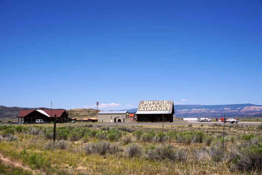 Luftaufnahme der Infrastruktur von Bryce Canyon Airport