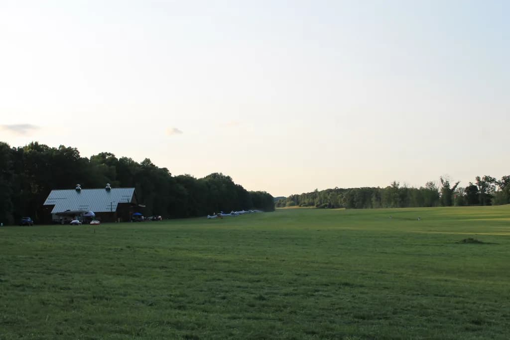 Aerial view of Candlelight Farms Airport airport infrastructure