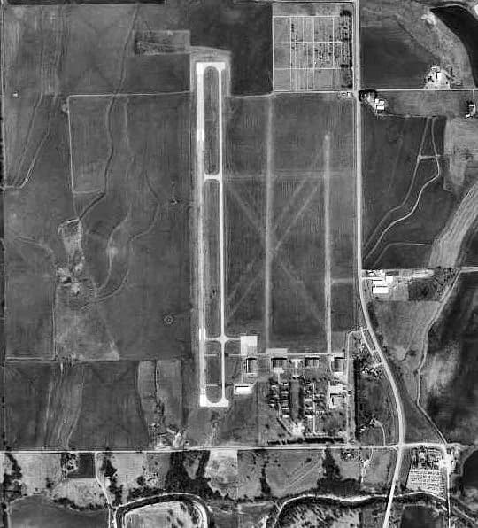Luftaufnahme der Infrastruktur von Chickasha Municipal Airport