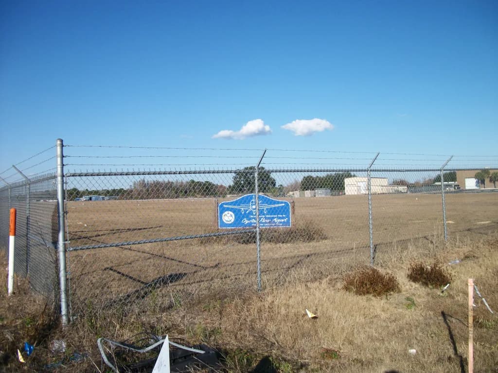 Panorama infrastruktury portu Crystal River Airport