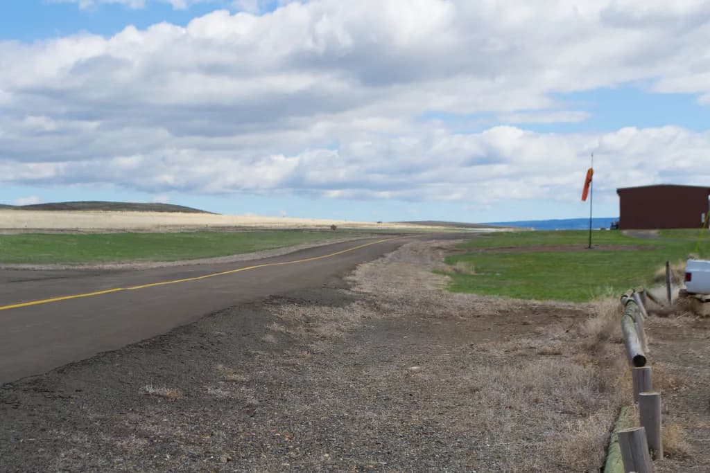 Panorama infrastruktury portu Enterprise Municipal Airport