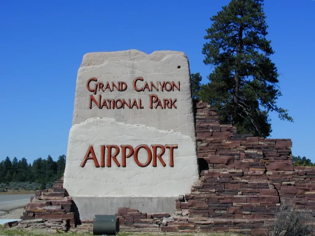 Vue aérienne de l'infrastructure de Grand Canyon National Park Airport