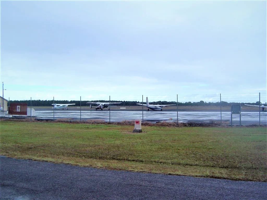 Luftaufnahme der Infrastruktur von Maryborough Airport