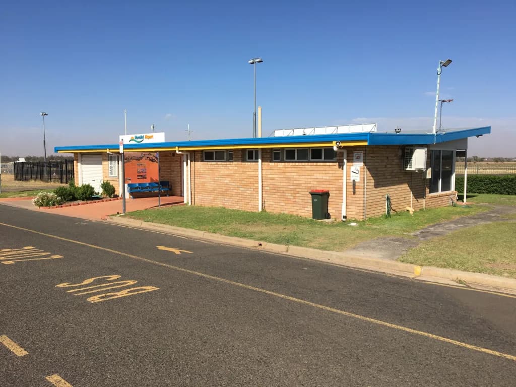 Luftaufnahme der Infrastruktur von Narrabri Airport