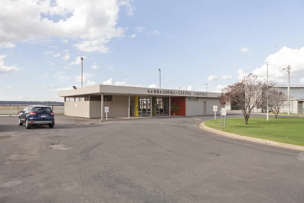 Panorama infrastruktury portu Narrandera Airport
