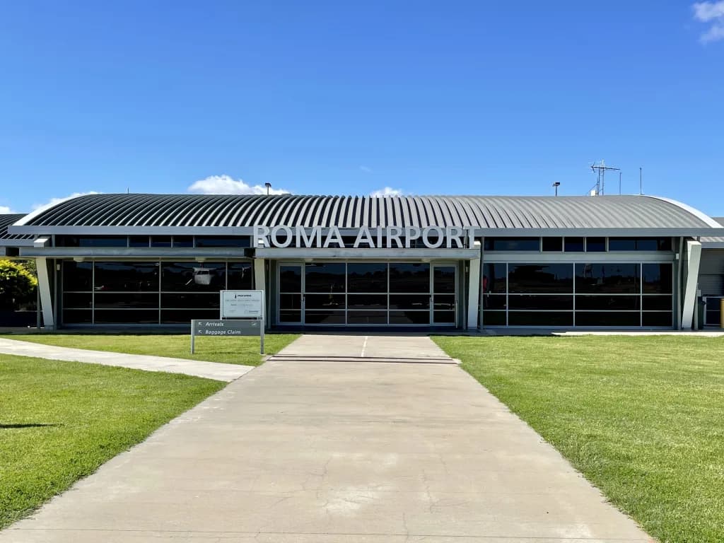 Luftaufnahme der Infrastruktur von Roma Airport