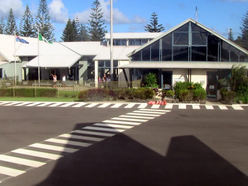Luftaufnahme der Infrastruktur von Norfolk Island International Airport