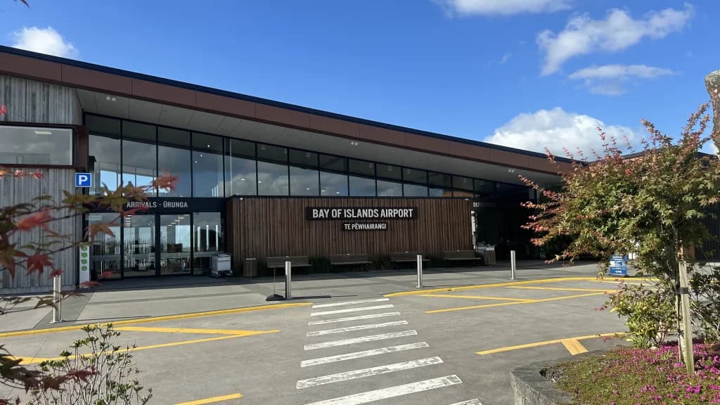 Luftaufnahme der Infrastruktur von Kerikeri Airport