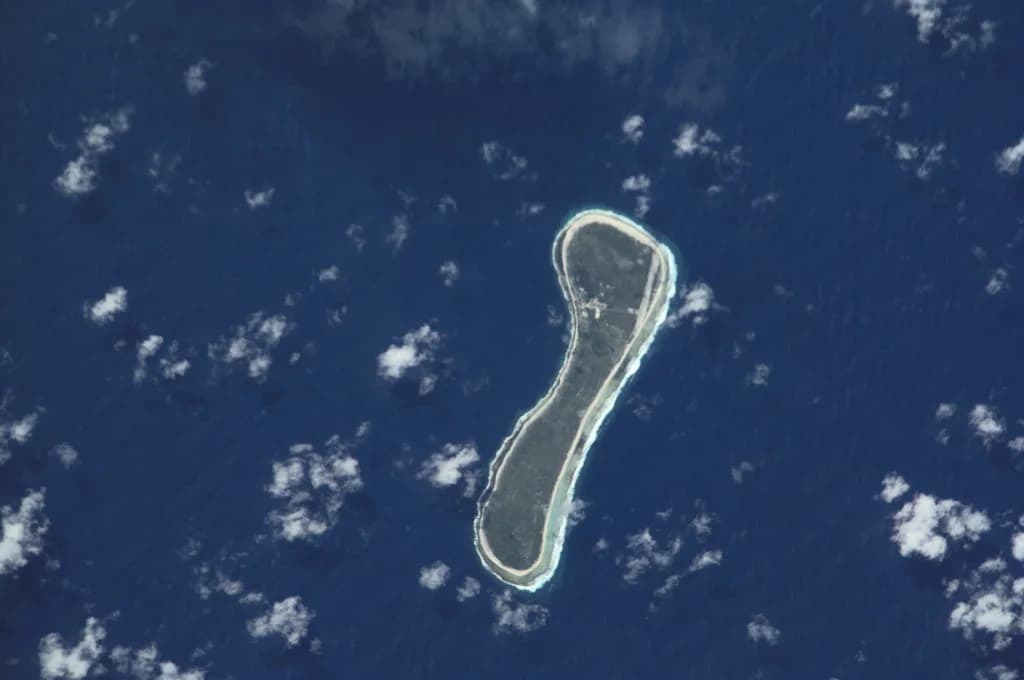 Aerial view of Nukutavake Airport airport infrastructure