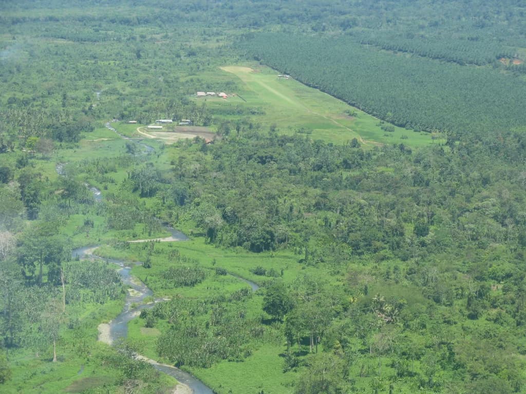 Panorama infrastruktury portu Kokoda Airport