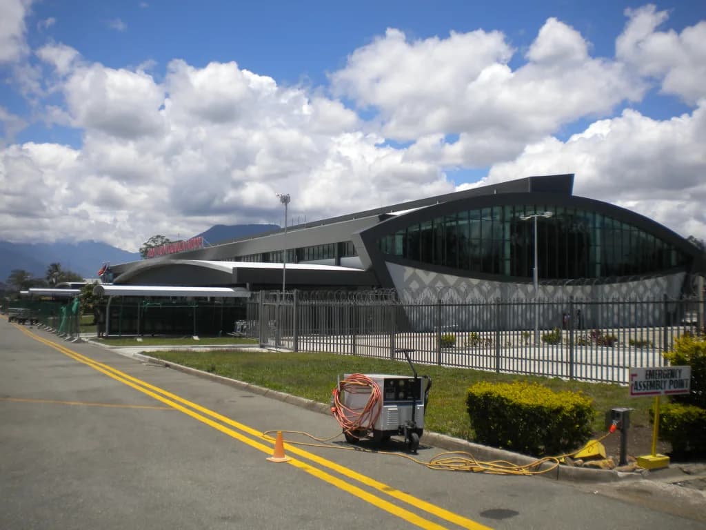 Vue aérienne de l'infrastructure de Mount Hagen Kagamuga Airport
