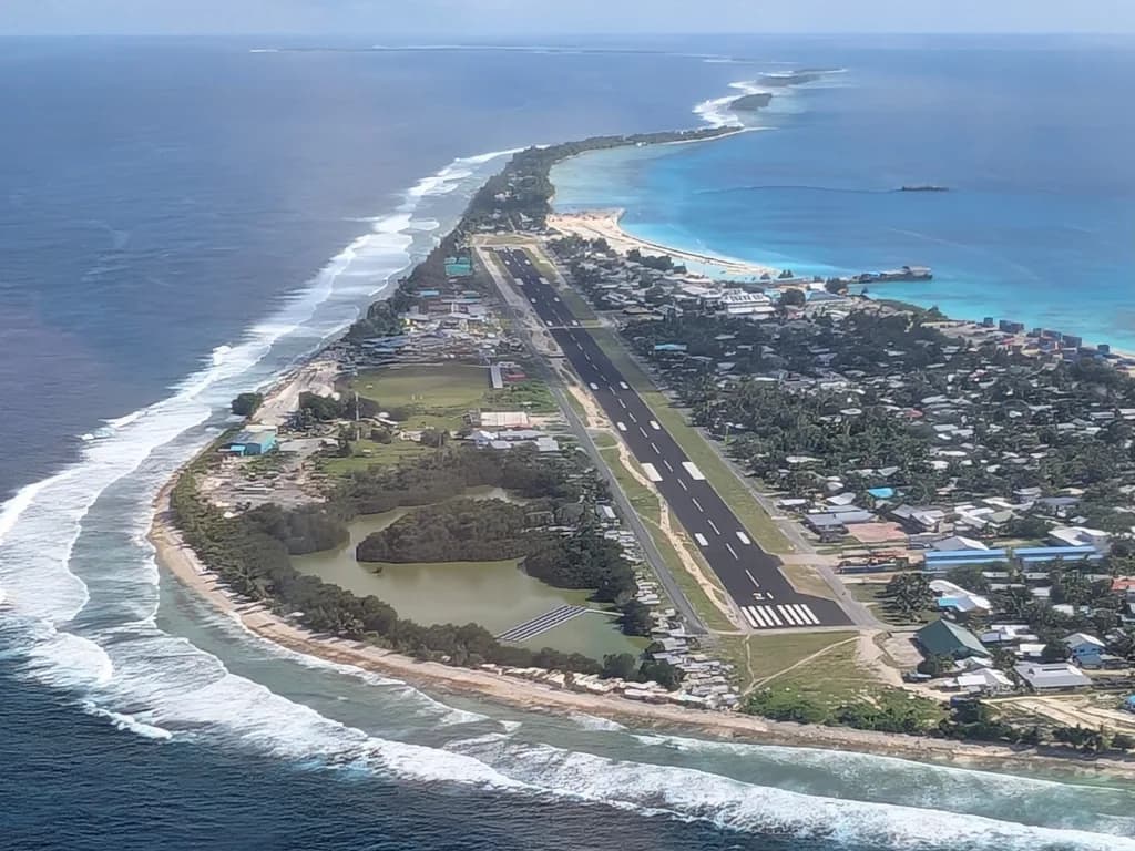 Panorama infrastruktury portu Funafuti International Airport