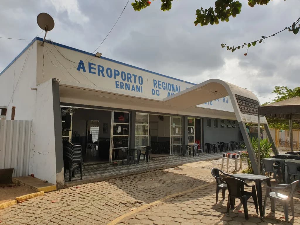 Luftaufnahme der Infrastruktur von Itaperuna Airport