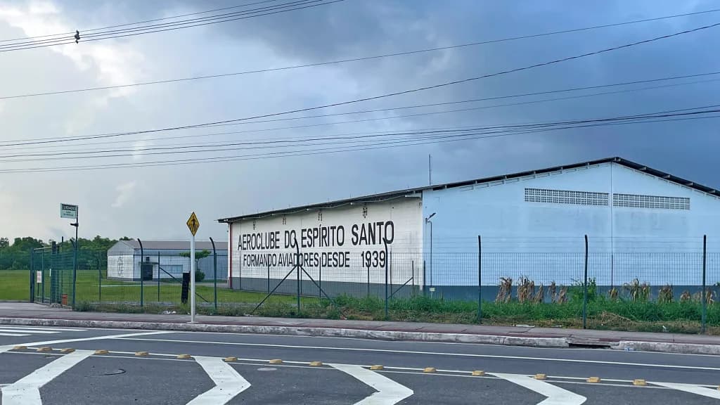 Vue aérienne de l'infrastructure de João Moteiro Airport