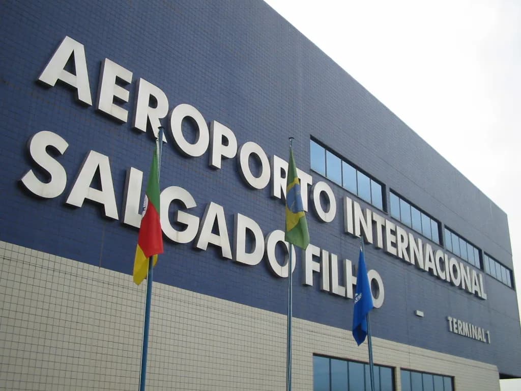 Panorama infrastruktury portu Walter Bündchen Airport