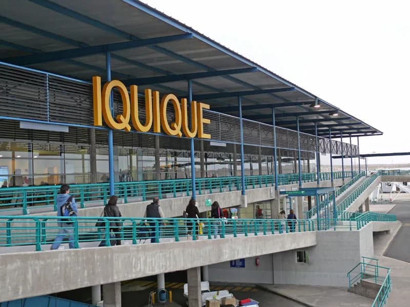 Vue aérienne de l'infrastructure de Diego Aracena International Airport