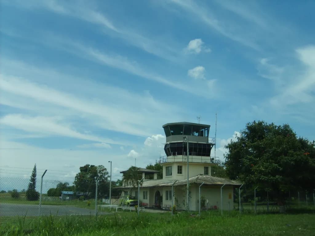 Panorama infrastruktury portu Heriberto Gíl Martínez Airport