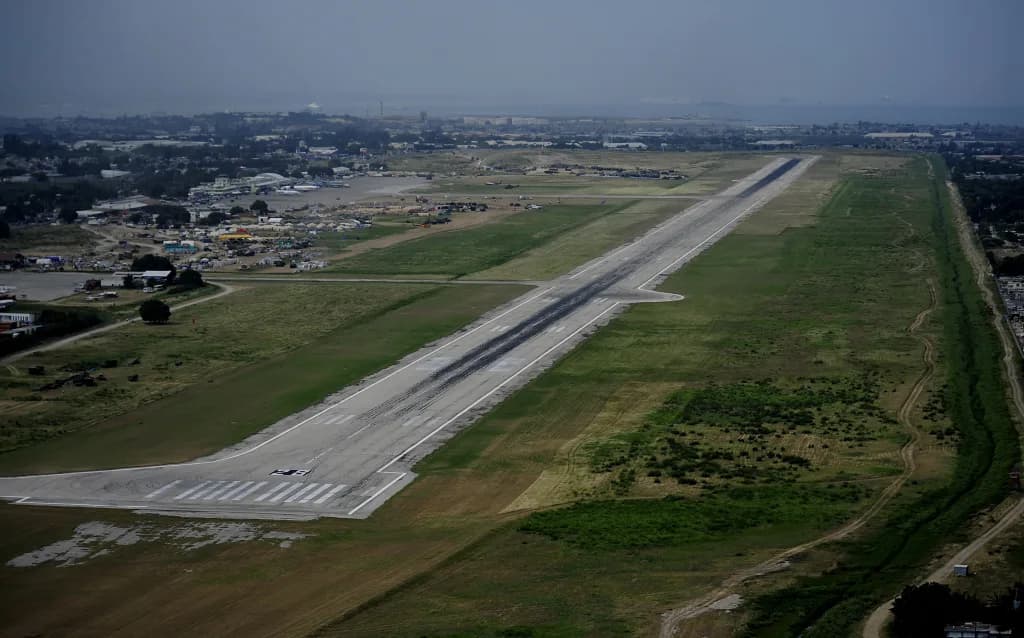 Panorama infrastruktury portu Przewodnik po Toussaint Louverture International Airport